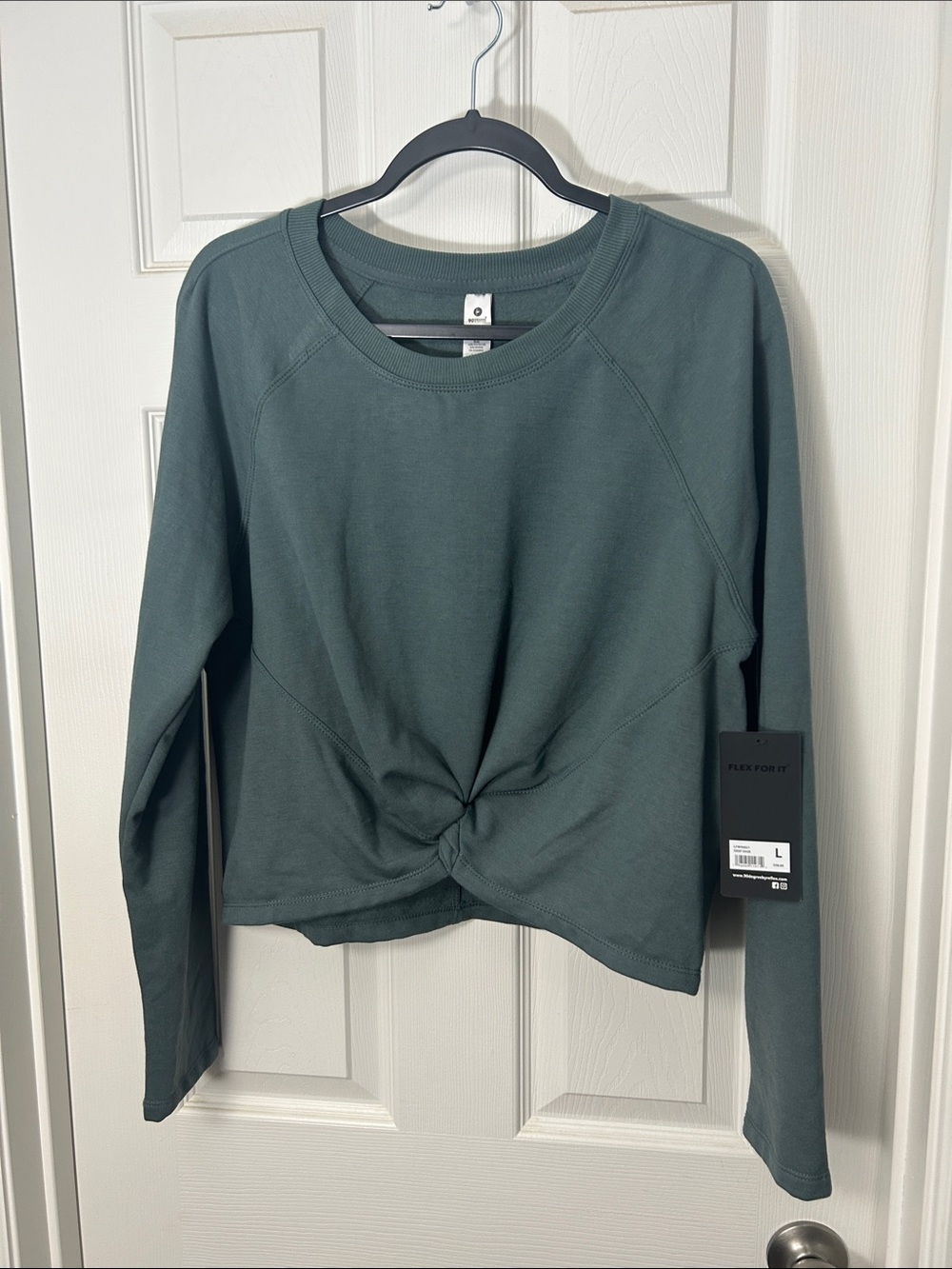 90 Degree By Reflex Women's Twist-Front high low Cropped Sweatshirt in Deep Sage